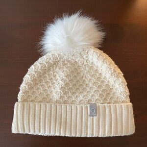 lululemon Knit Pom-Pom Beanie